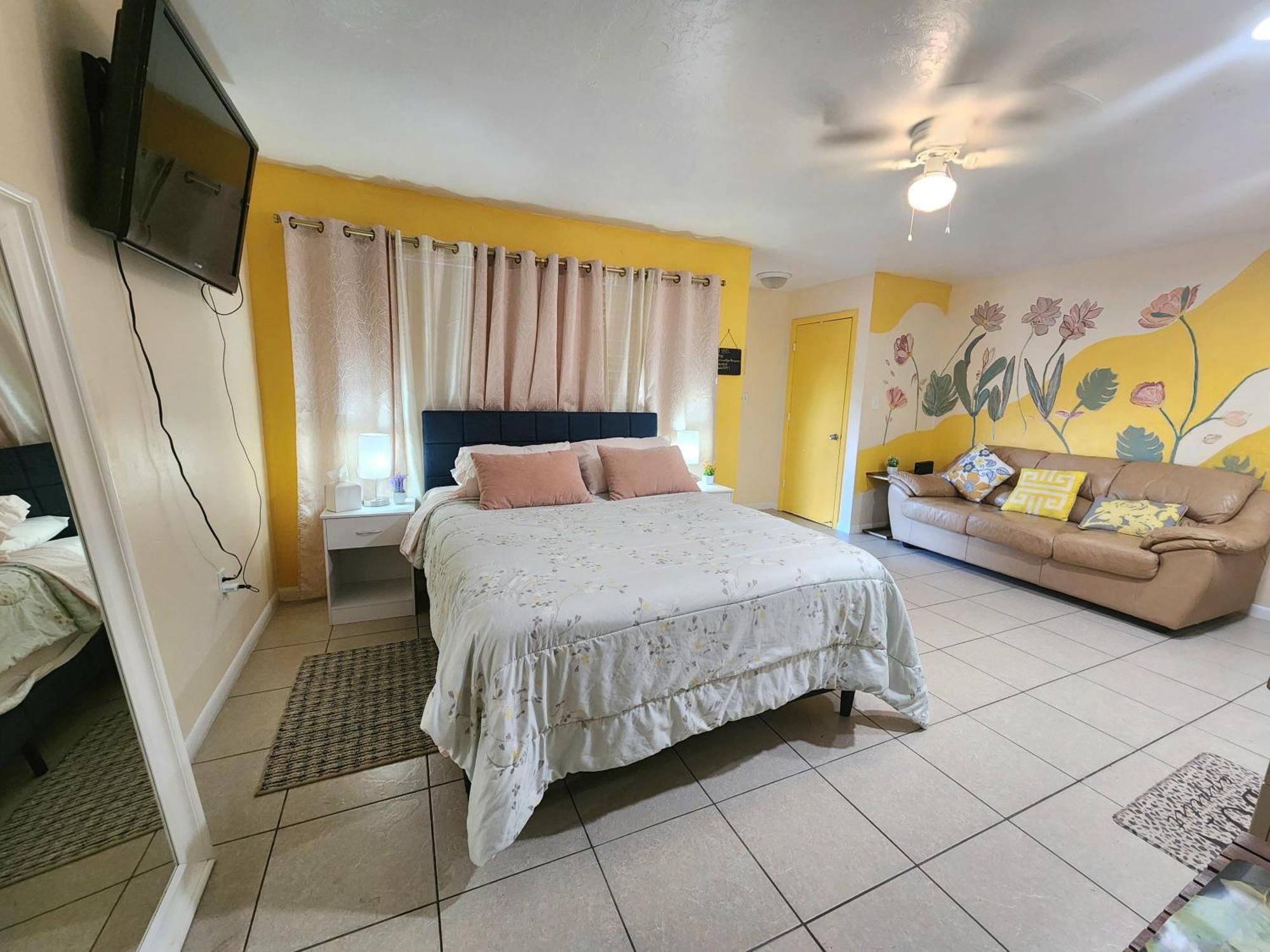 The Sunset Bungalow North North Naples Стая снимка